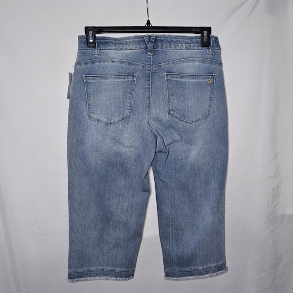 New Democracy Absolution Light Blue Denim Skimmer Mid Rise Capri Frayed Hem 10 - Picture 7 of 11